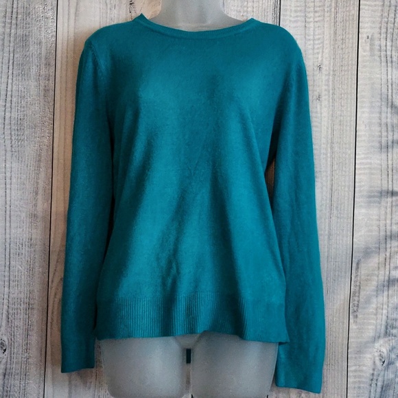Basic Editions Sweaters - Basic Editions Sweater NWOT